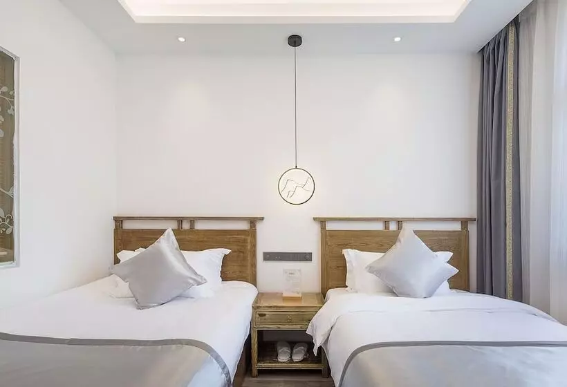 ペンション Floral Hotel  Red Forest Yuyao