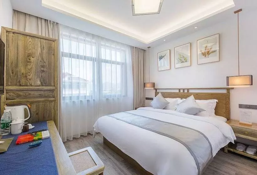 ペンション Floral Hotel  Red Forest Yuyao