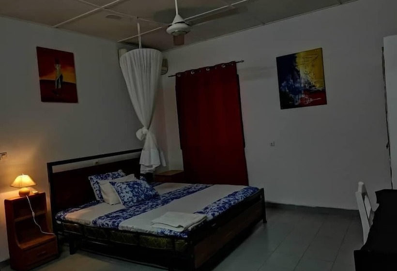 پانسیون Villa Tenko