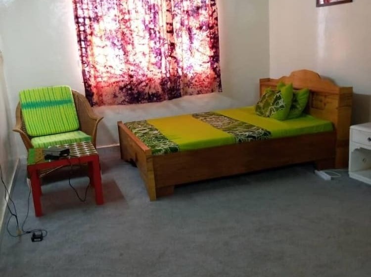 پانسیون Villa Tenko