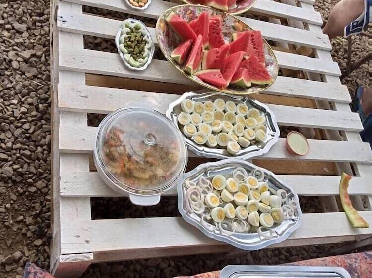 پانسیون Villa Tenko