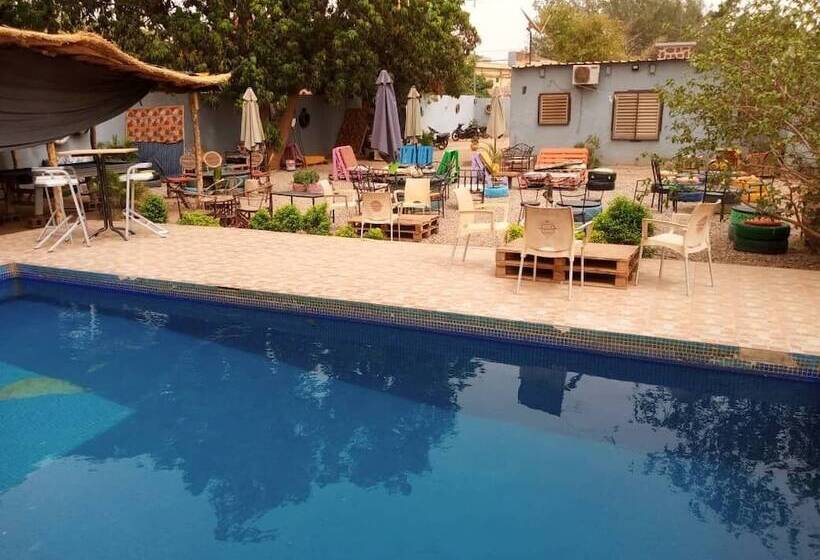 پانسیون Villa Tenko