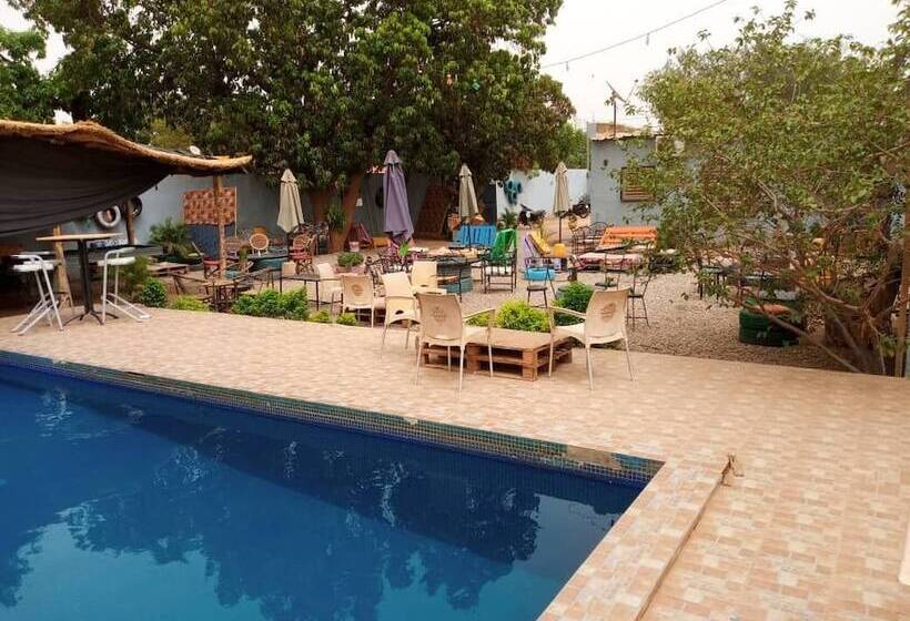 پانسیون Villa Tenko