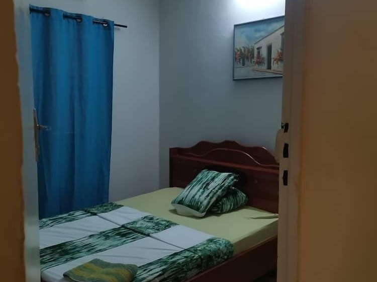 پانسیون Villa Tenko