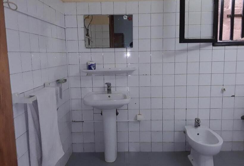 پانسیون Villa Tenko