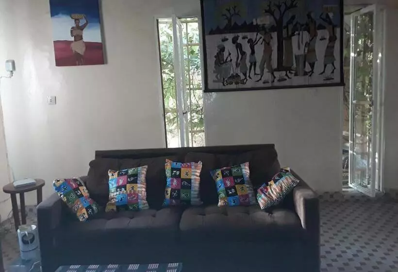 پانسیون Villa Tenko