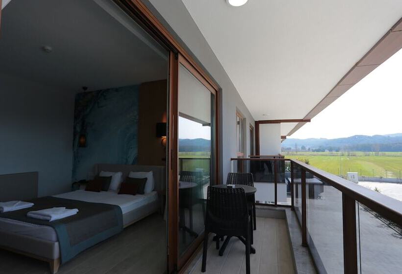 בית מלון כפרי çalcalar