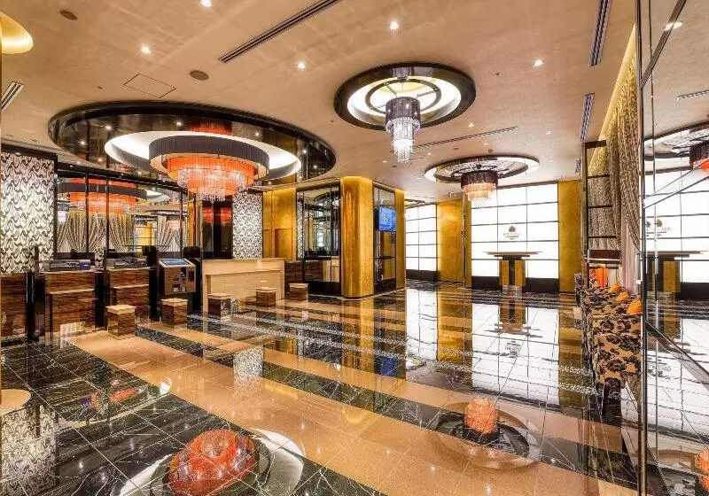 Apa Hotel Takaoka Ekimae