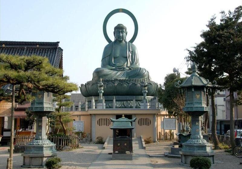 Apa Hotel Takaoka Ekimae