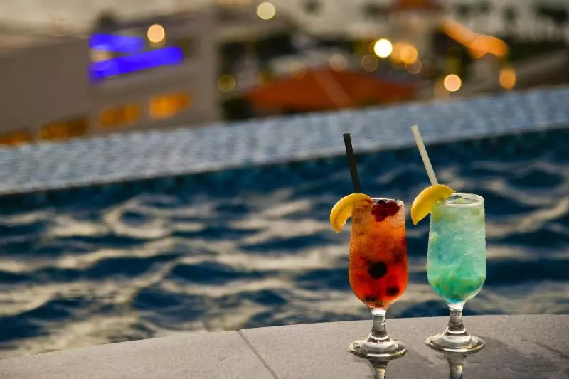 هتل Lequ Okinawa Chatan Spa & Resort