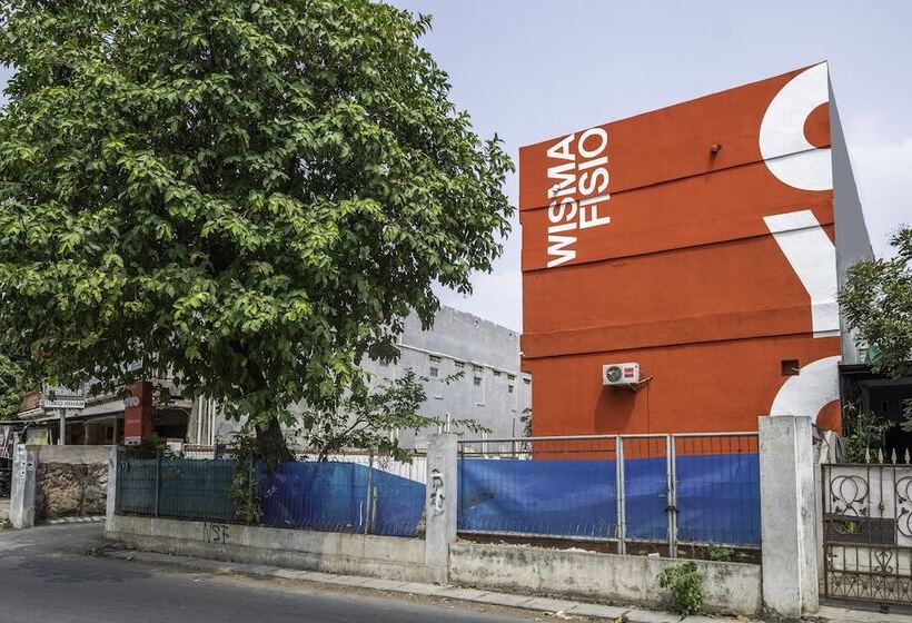 酒店 Wisma Fisio By Oyo Rooms