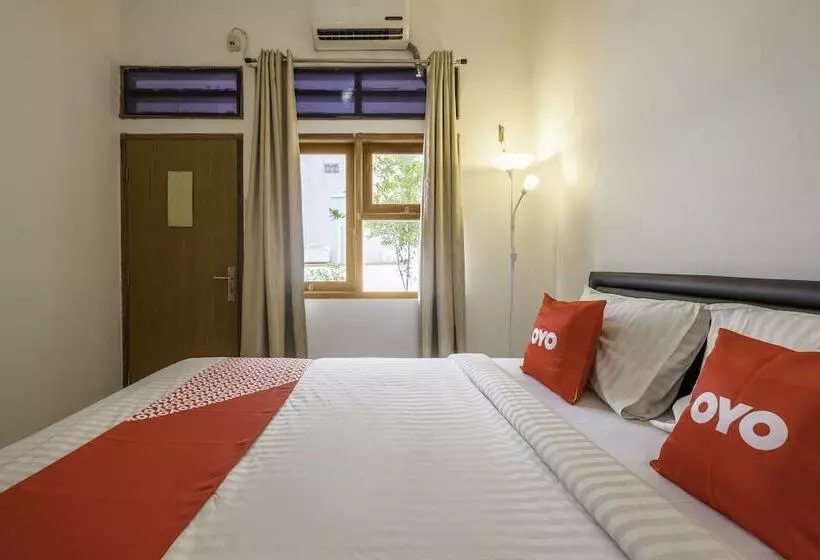 Hotelli Wisma Fisio By Oyo Rooms