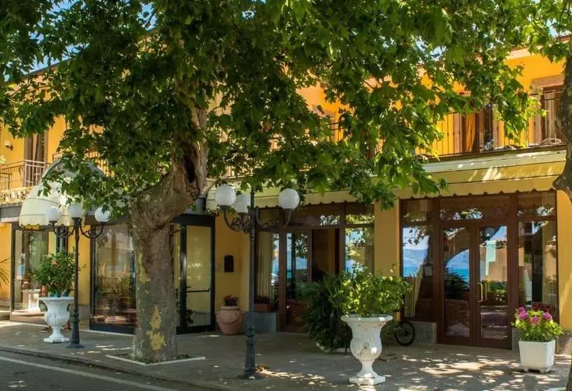 Loriana Park Hotel Sul Lago
