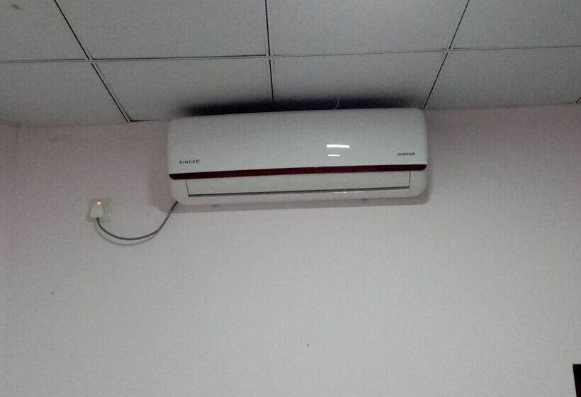 بنسيون The Crown Hotel Dambulla