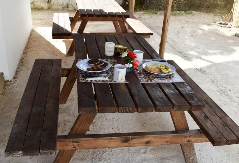 تختخواب و صبحانه Duara Beach House