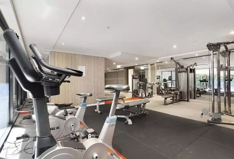 Flinders Street Apartments