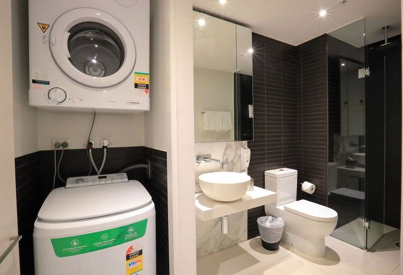 Flinders Street Apartments