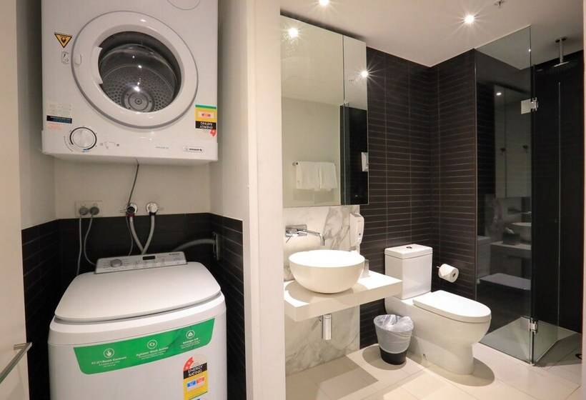 Flinders Street Apartments