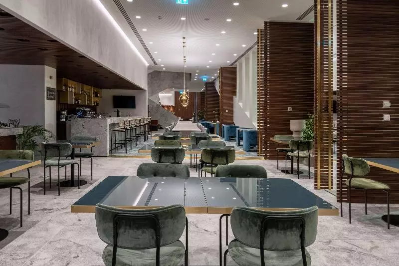 هتل Hilton Garden Inn Tbilisi Chavchavadze