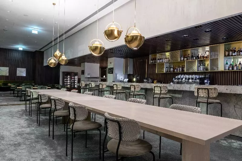 هتل Hilton Garden Inn Tbilisi Chavchavadze