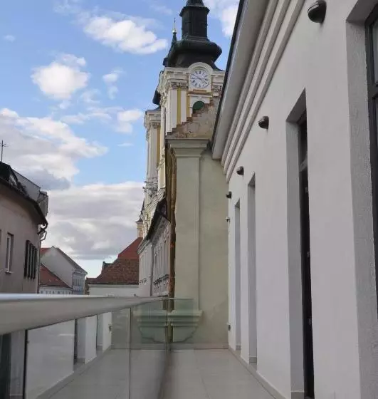 Majatalo Centrál Vendégház Székesfehérvár