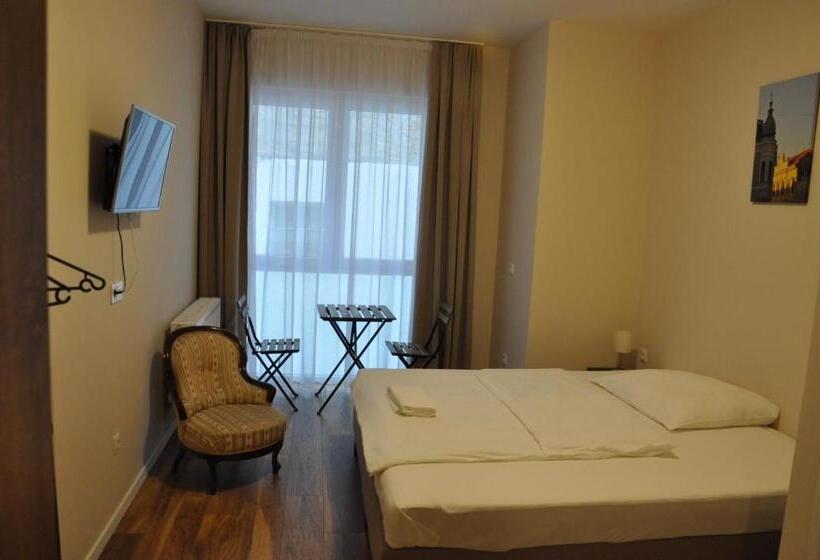 بنسيون Centrál Vendégház Székesfehérvár