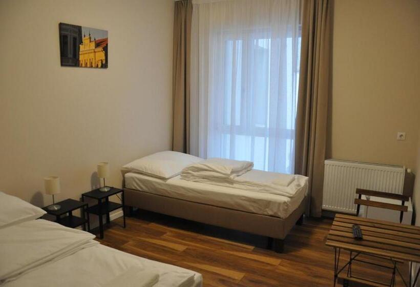 بنسيون Centrál Vendégház Székesfehérvár