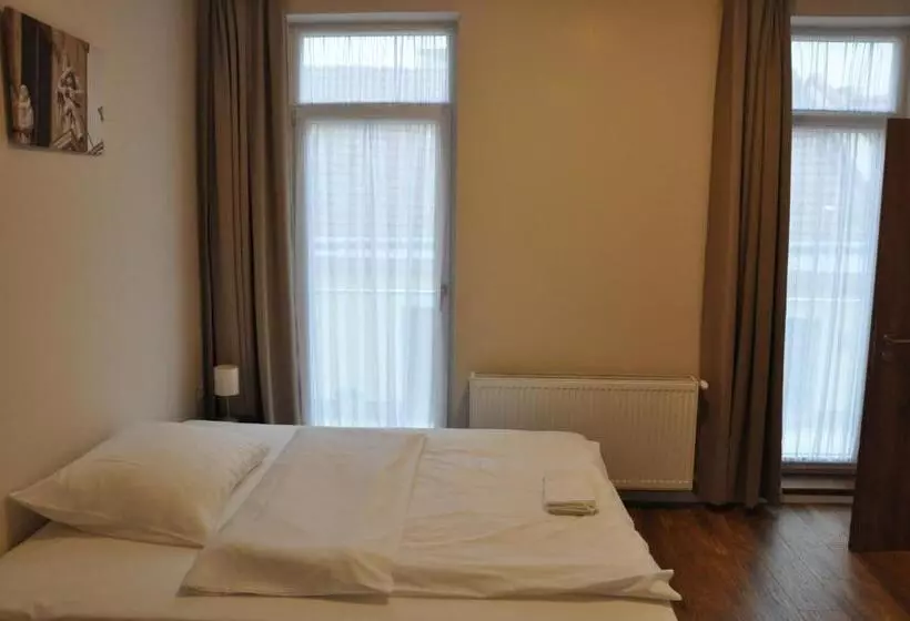 Majatalo Centrál Vendégház Székesfehérvár