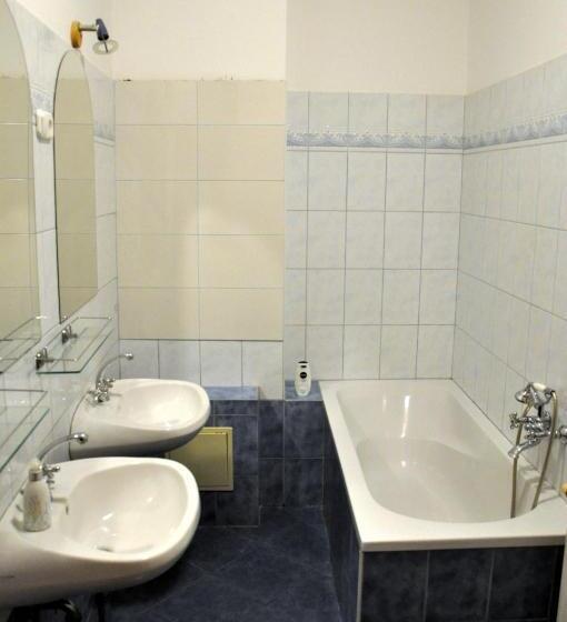 بنسيون Centrál Vendégház Székesfehérvár