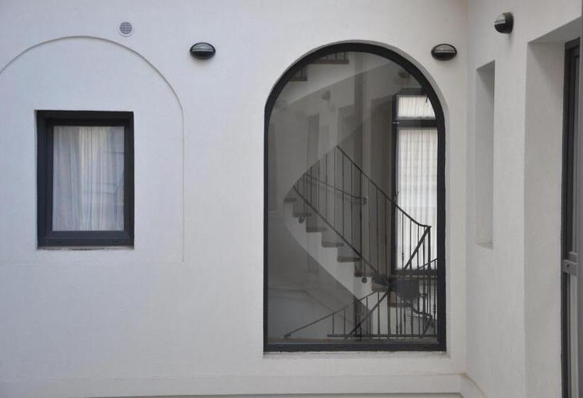 بنسيون Centrál Vendégház Székesfehérvár