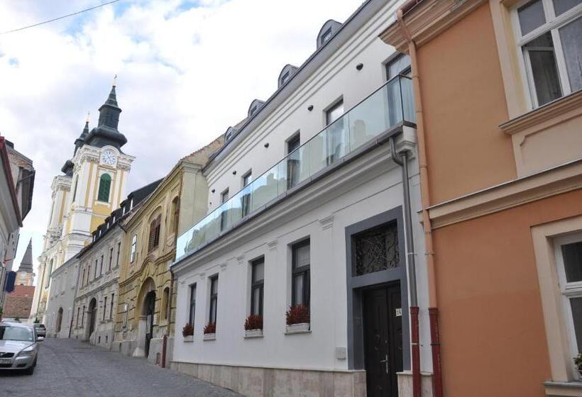 بنسيون Centrál Vendégház Székesfehérvár