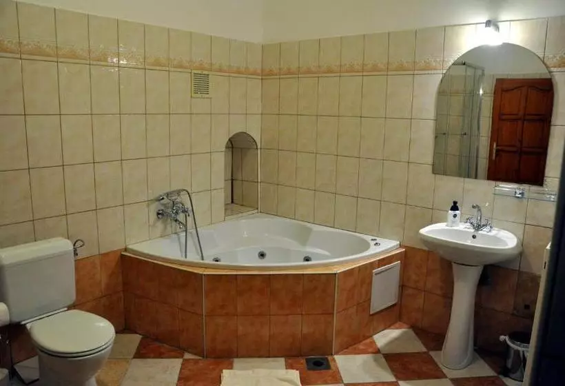 Majatalo Centrál Vendégház Székesfehérvár