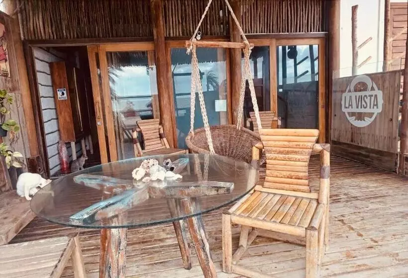 Majatalo La Vista Suítes Preá