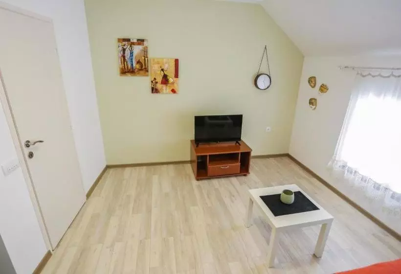 ペンション Radman's House