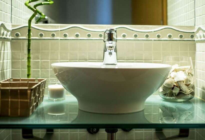 Penthouse M Reserva Del Higueron 3 Bedrooms. Transfer To The Beach And Train Station. Jacuzzi. Wifi