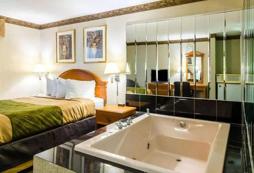 酒店 Fairbridge Inn Express