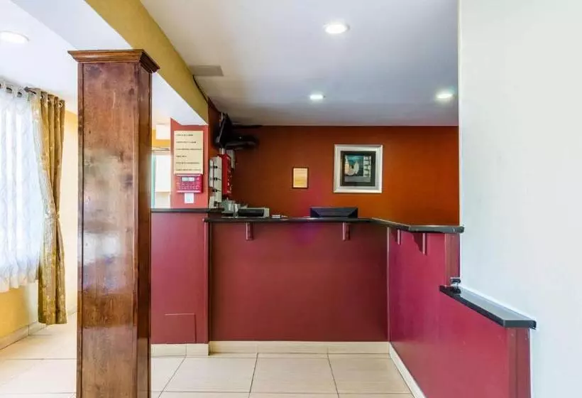 酒店 Fairbridge Inn Express