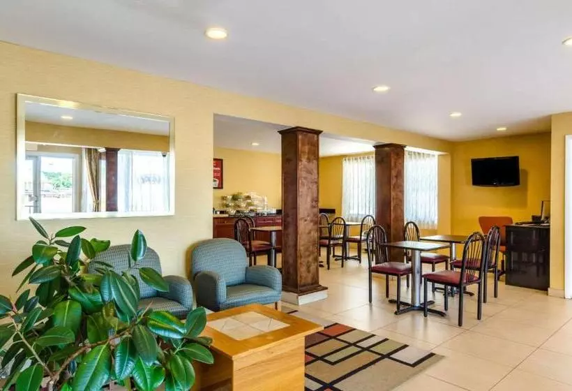 酒店 Fairbridge Inn Express