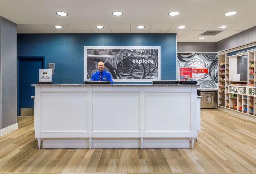 בית מלון כפרי Hampton Inn & Suites Newport/cincinnati