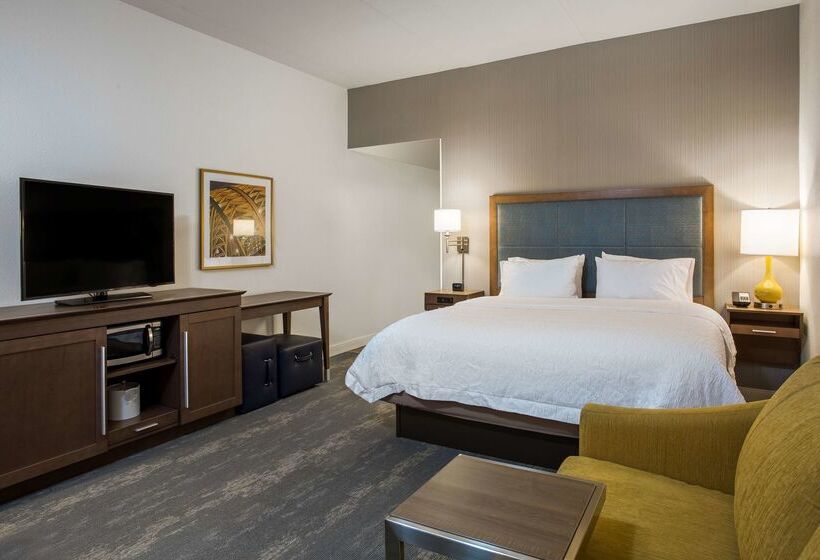 בית מלון כפרי Hampton Inn & Suites Newport/cincinnati