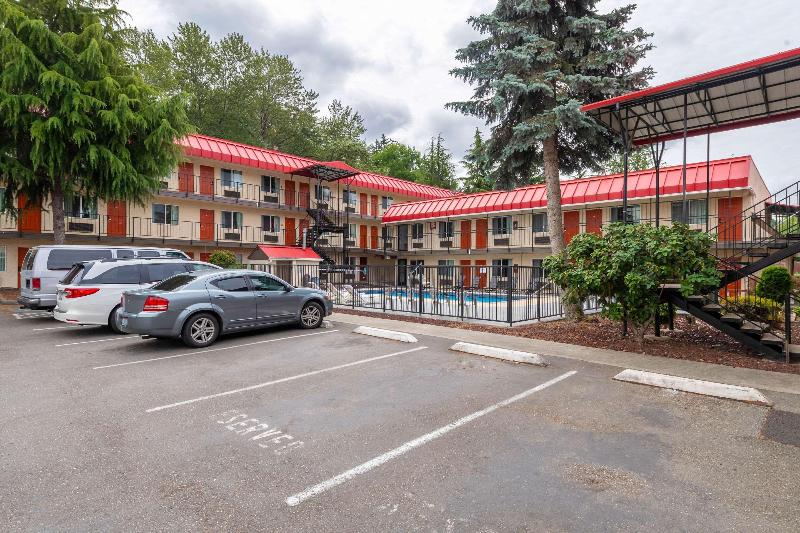 هتل Inn At Lake Washington