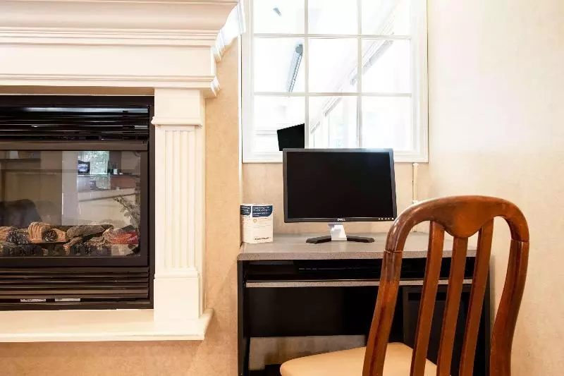 호텔 Inn At Lake Washington