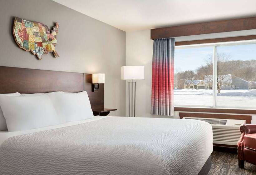 בית מלון כפרי Ramada By Wyndham Richland Center