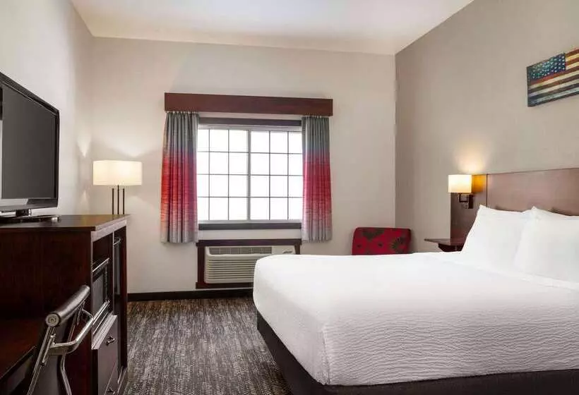 호텔 Ramada By Wyndham Richland Center