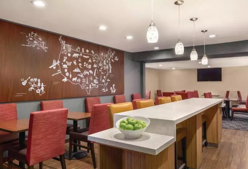 Отель Towneplace Suites By Marriott Denver West Federal Center