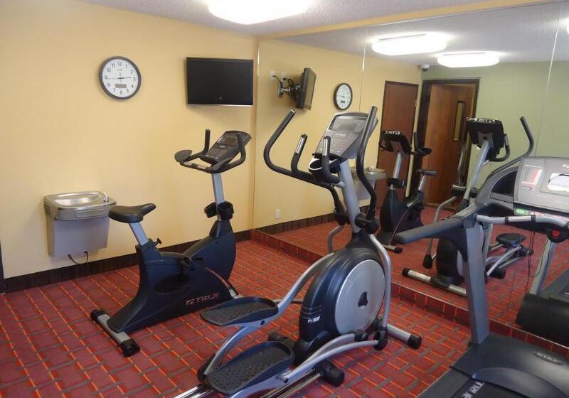 Townhouse Extended Stay Hotel Downtown