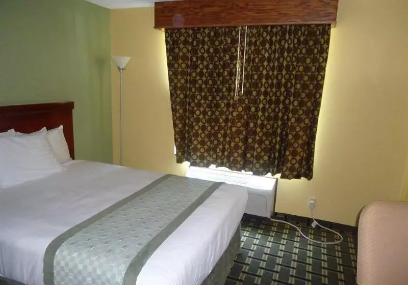 Townhouse Extended Stay Hotel Downtown