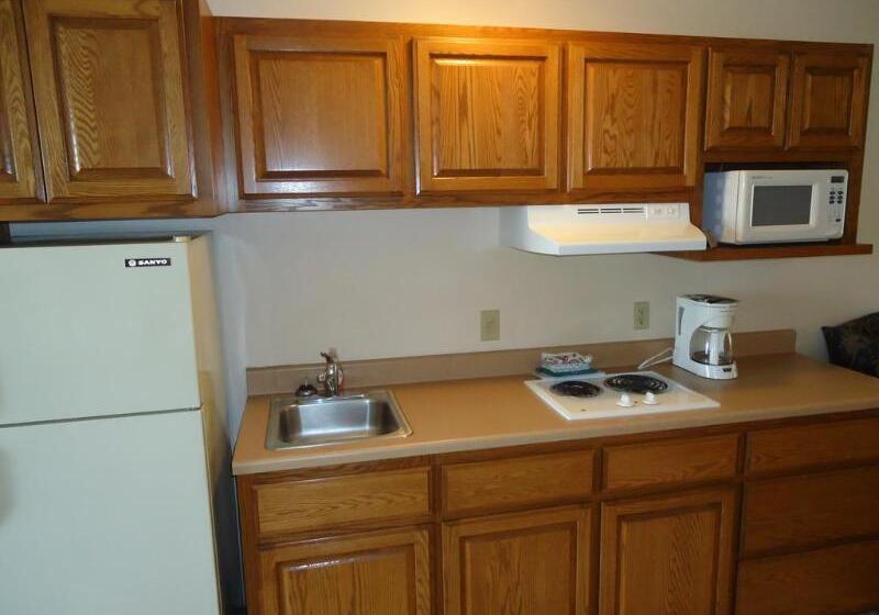 Townhouse Extended Stay Hotel Downtown