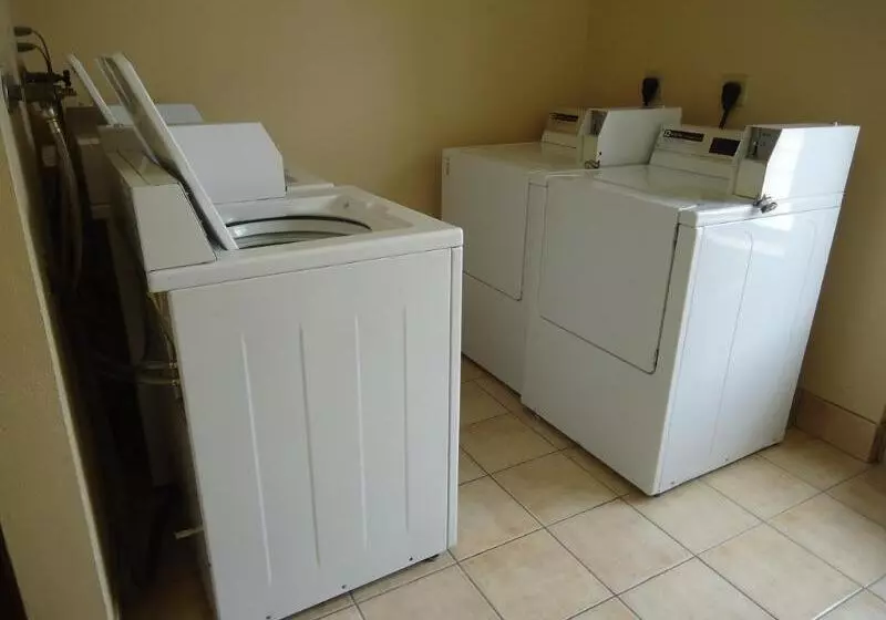 Townhouse Extended Stay Hotel Downtown