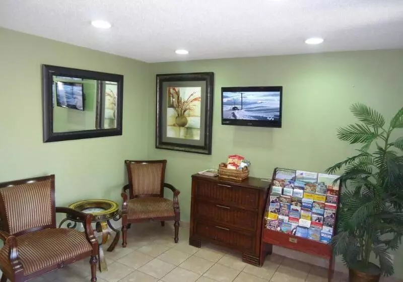 Townhouse Extended Stay Hotel Downtown